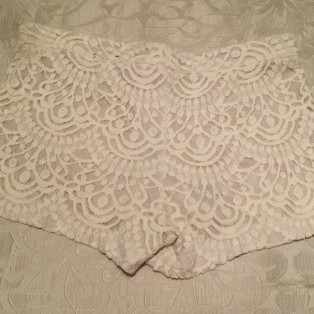 EXPRESS Shorts